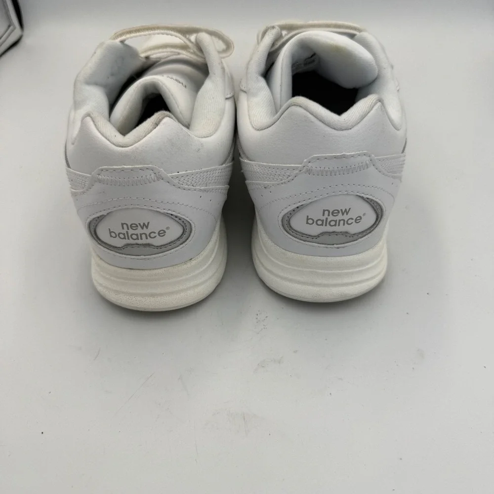 New Balance 577 Mens White Leather Walking Shoes Hook Loop MW577VW Size 10 D